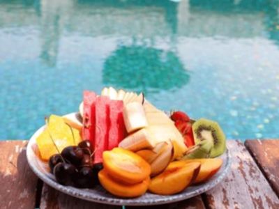 EXOTIC SEASONAL FRUIT