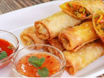 CRISPY  VEGETABLE SPRING ROLL